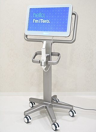 口腔内スキャナー(iTero Element 5)