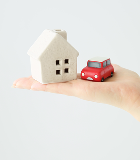 歯科治療を受ける子ども