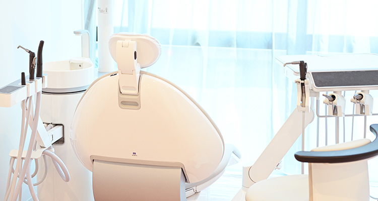 ⻭の移植・再植・⻭の銀行